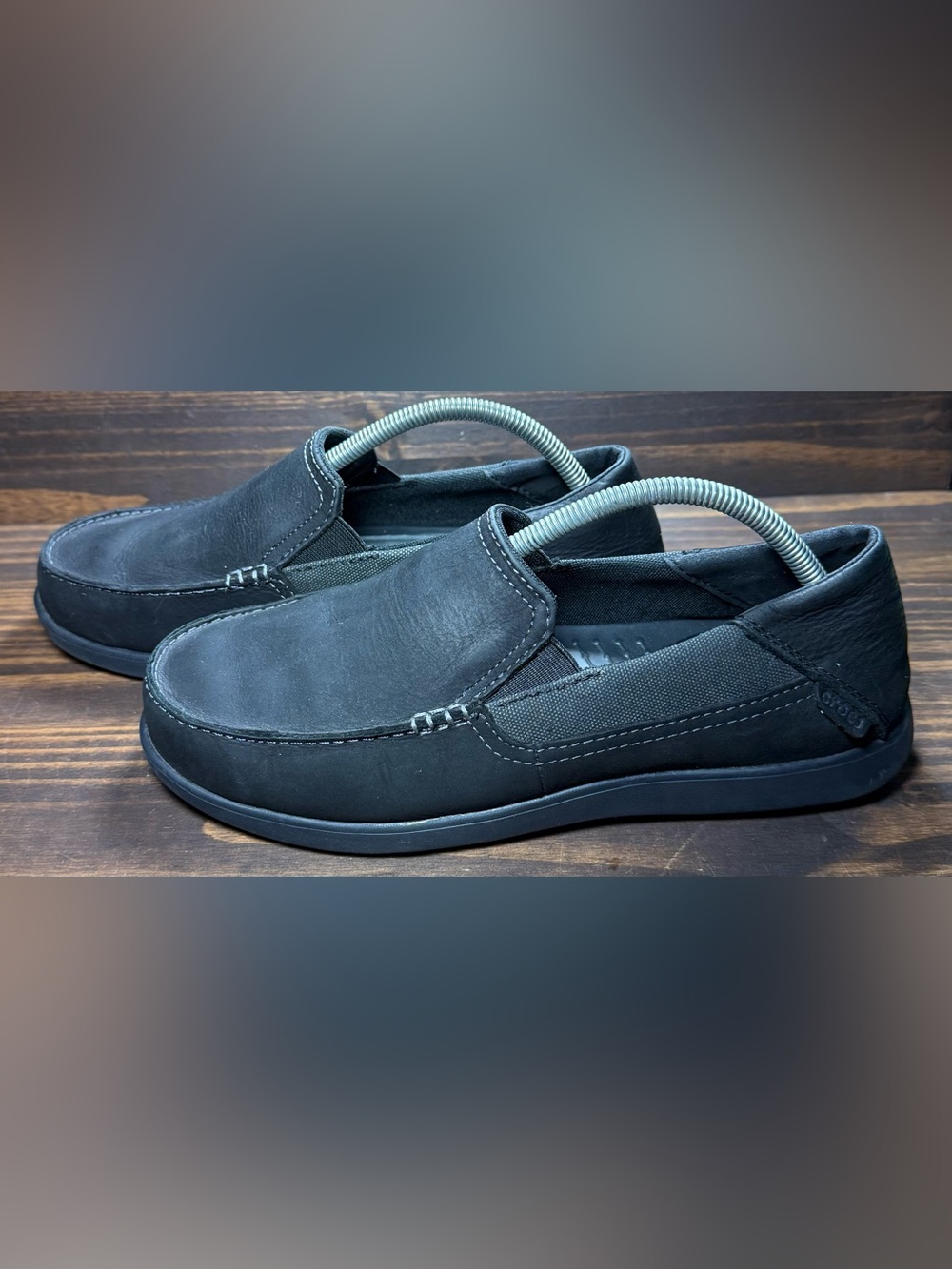 Crocs Santa Cruz Luxe Leather Men’s Size 9 Shoes Black Athletic Loafers